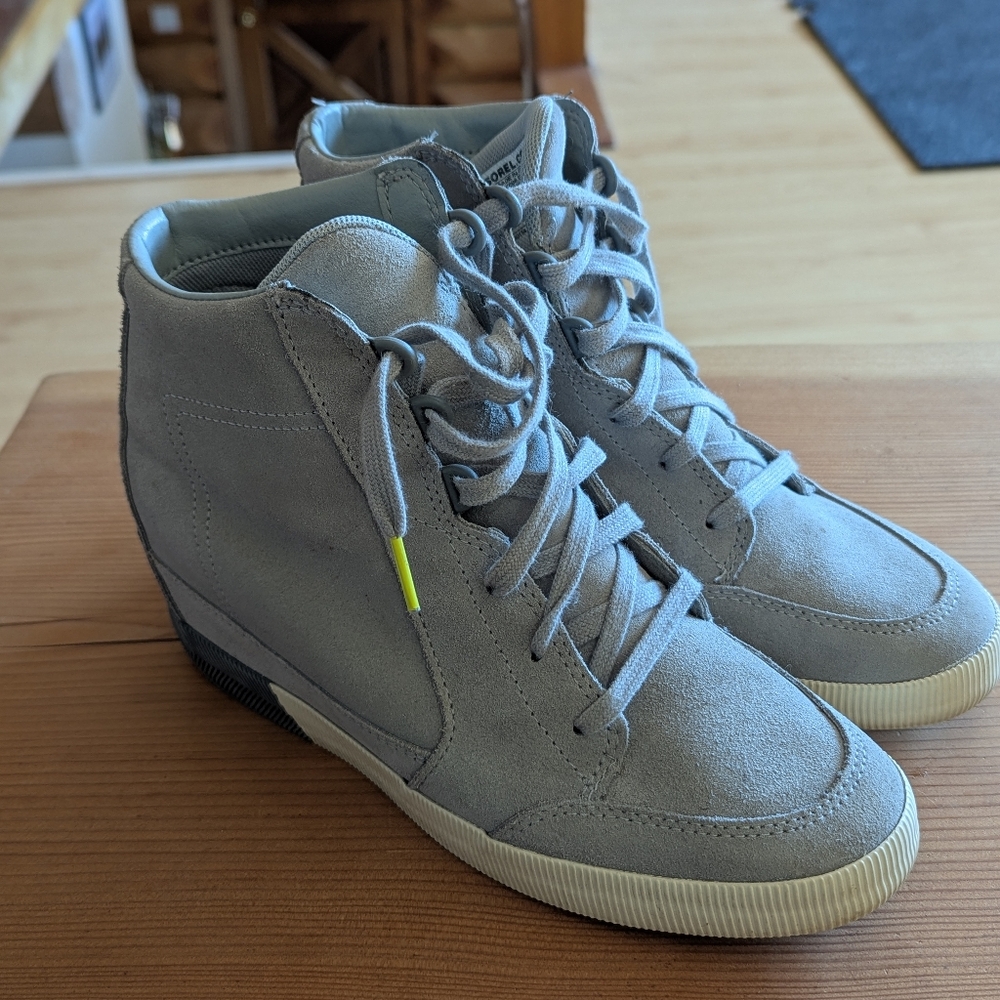 Women's Sorel Wedge, size 10, grey and white